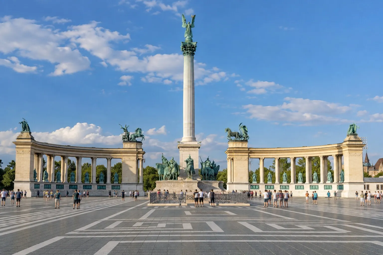 Plaza de los Héroes y Castillo de Vajdahunyad, Budapest